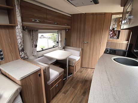 Swift Corniche 17/4 -2016 image
