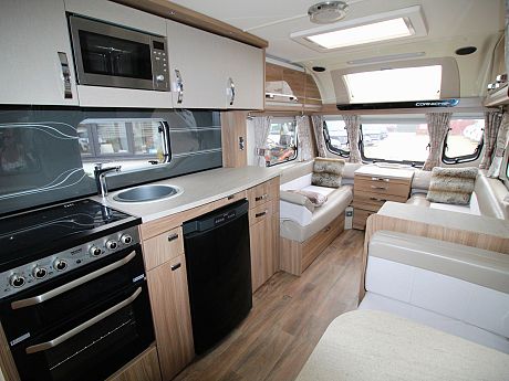 Swift Corniche 17/4 -2016 image