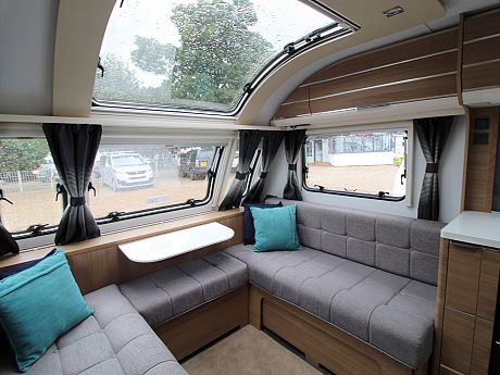 Adria Adora Thames 613 UT 2017 image