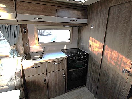 Auto-Sleeper  Corinium Duo - 2017 image