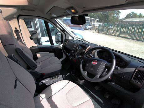 Swift Bessacarr 412 - 2017 image