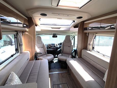 Swift Bessacarr 412 - 2017 image