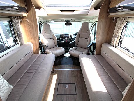 Swift Bessacarr 412 - 2017 image