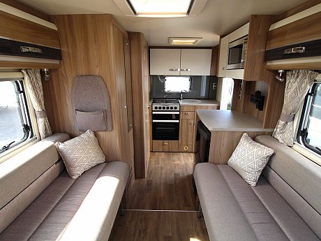 Swift Bessacarr 412 - 2017 image