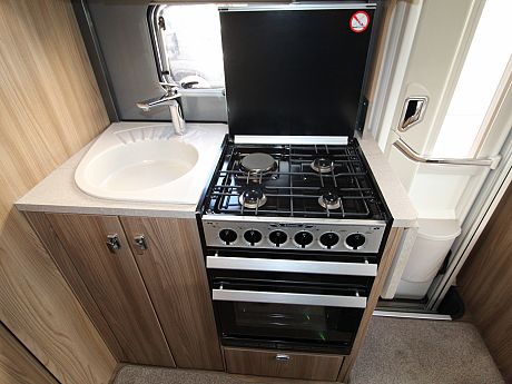 Bessacarr 424 - 2017 (66442) image