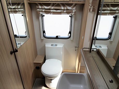 Coachman Pastiche 545 - 2017 image