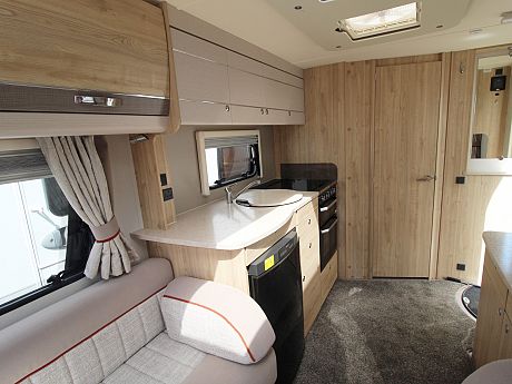 Elddis Supreme 482 2017 image