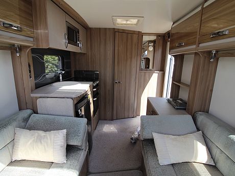 Swift Corniche 15/2 - 2017 image