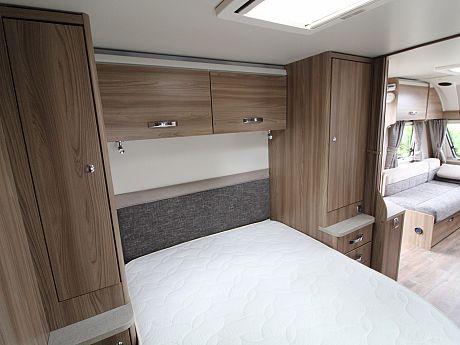 Swift S- Line 580 - 2017 image