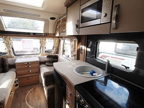 Swift Corniche 19/4 2017 image