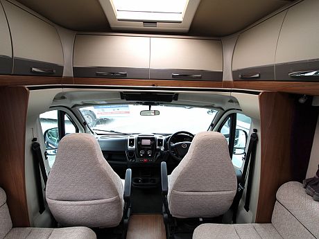 Auto-Trail Tracker EKS - 2018 image