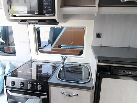 Auto-Sleeper  Symbol 2018 image