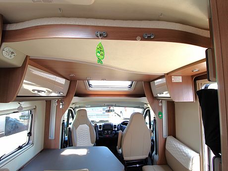Burstner Lyseo TD 744 Harmony - 2018 image