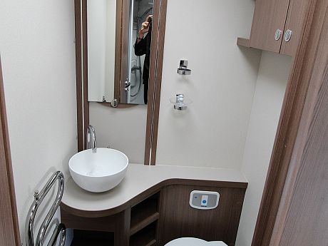 Elddis Affinity 574 - 2018 image