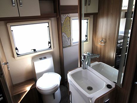 Swift Ace Globetrotter - 2018 image