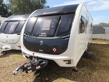 Swift Sterling Eccles 635 Lux image