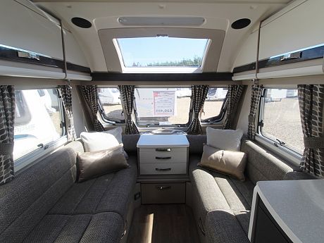 Swift Sterling Eccles 635 Lux image