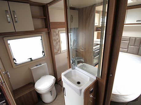 Swift Ace Globetrotter - 2018 image