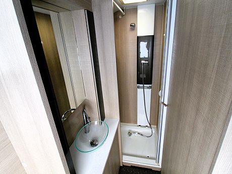 Adria Adora 613 UT Thames - 2019 image