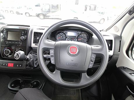 Auto-Trail Apache 632 -2019 image