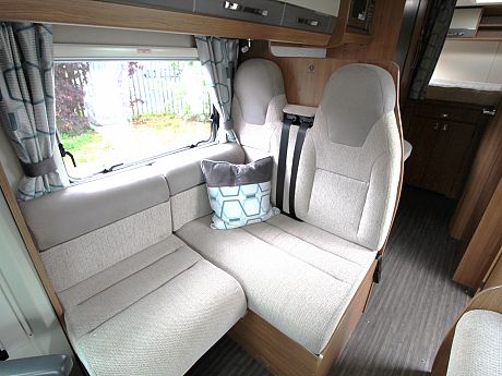Auto-Trail Apache 632 -2019 image