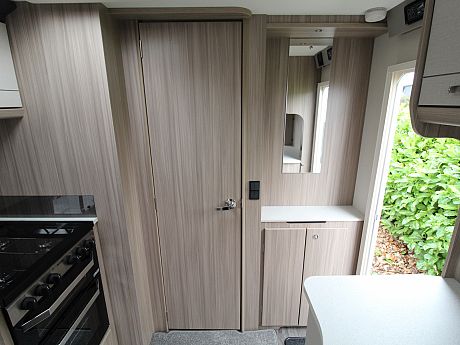 Coachman Vision 450 - 2019 image