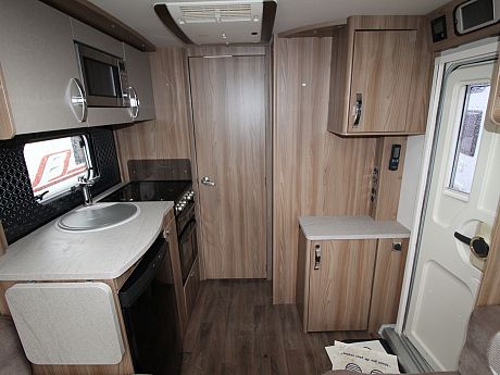 Swift Corniche 19/4 - 2019 image