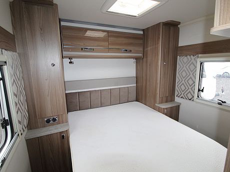 Swift Corniche 19/4 - 2019 image