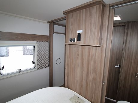 Swift Corniche 19/4 - 2019 image