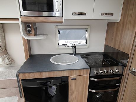 Swift Ace Globetrotter - 2019 image
