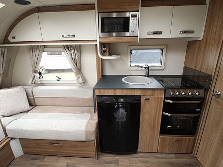 Swift Ace Globetrotter - 2019 image