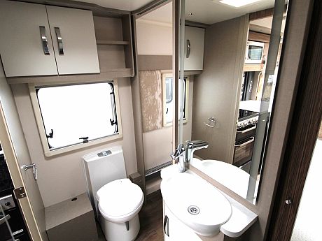Swift Eccles 560 - 2019 image