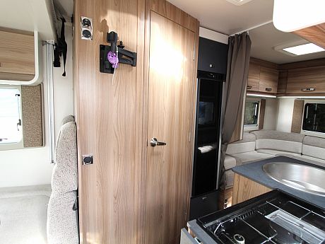 Swift Escape 674 - 2019 image