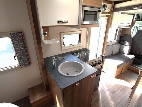 Swift Escape 69-4 Auto - 2019 image