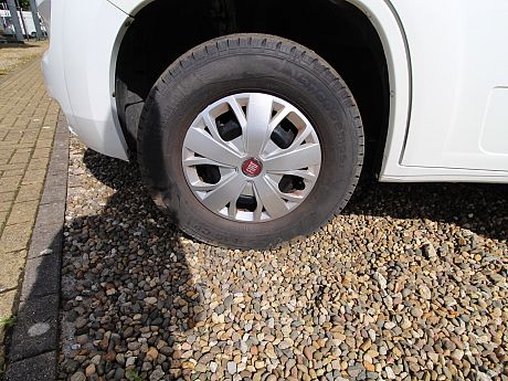 Swift Escape 69-4 Auto - 2019 image