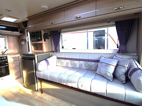 Auto-Sleeper  Broadway EK - 2020 image