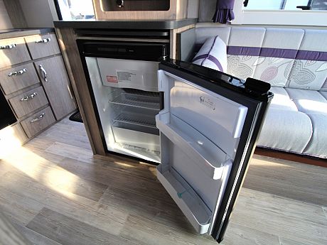 Auto-Sleeper  Broadway EK - 2020 image