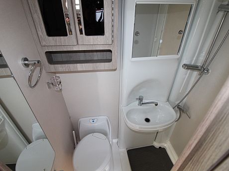 Auto-Sleeper  Broadway EK - 2020 image