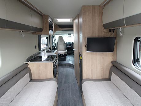 Auto-Trail V-Line SE 635 2020 image