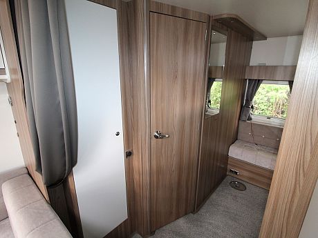 Swift Ace Award Superstar - 2020 image