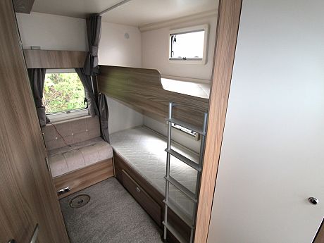 Swift Ace Award Superstar - 2020 image