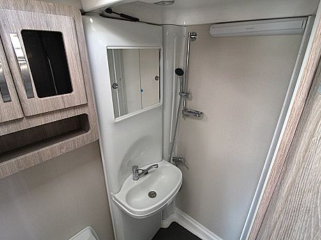 Auto-Sleeper  Bourton -2021 image