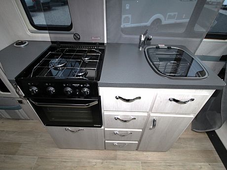 Auto-Sleeper  Kingham 2020 image