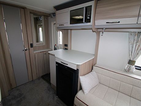 Coachman Festival 460 -2021 image