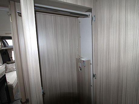 Coachman Festival 460 -2021 image