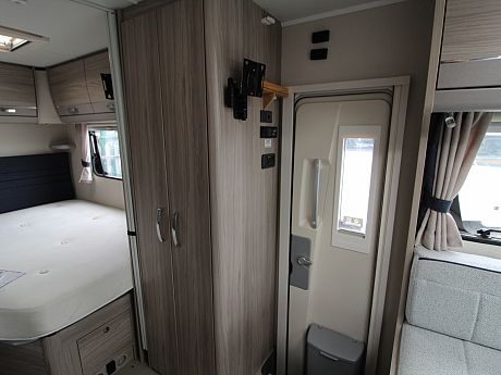 Elddis Chatsworth 155 - 2021 image