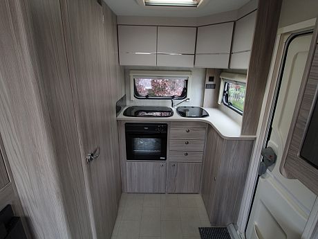 Elddis Xplore 422 - 2021 image
