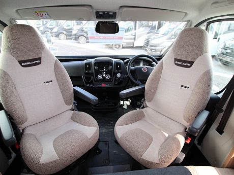 Swift Escape 674 - 2021 image