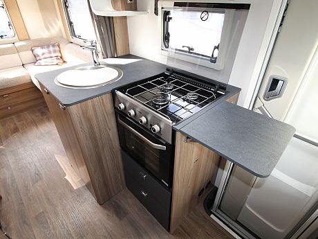 Swift Escape 674 - 2021 image
