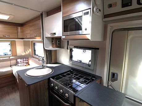 Swift Escape 674 - 2021 image